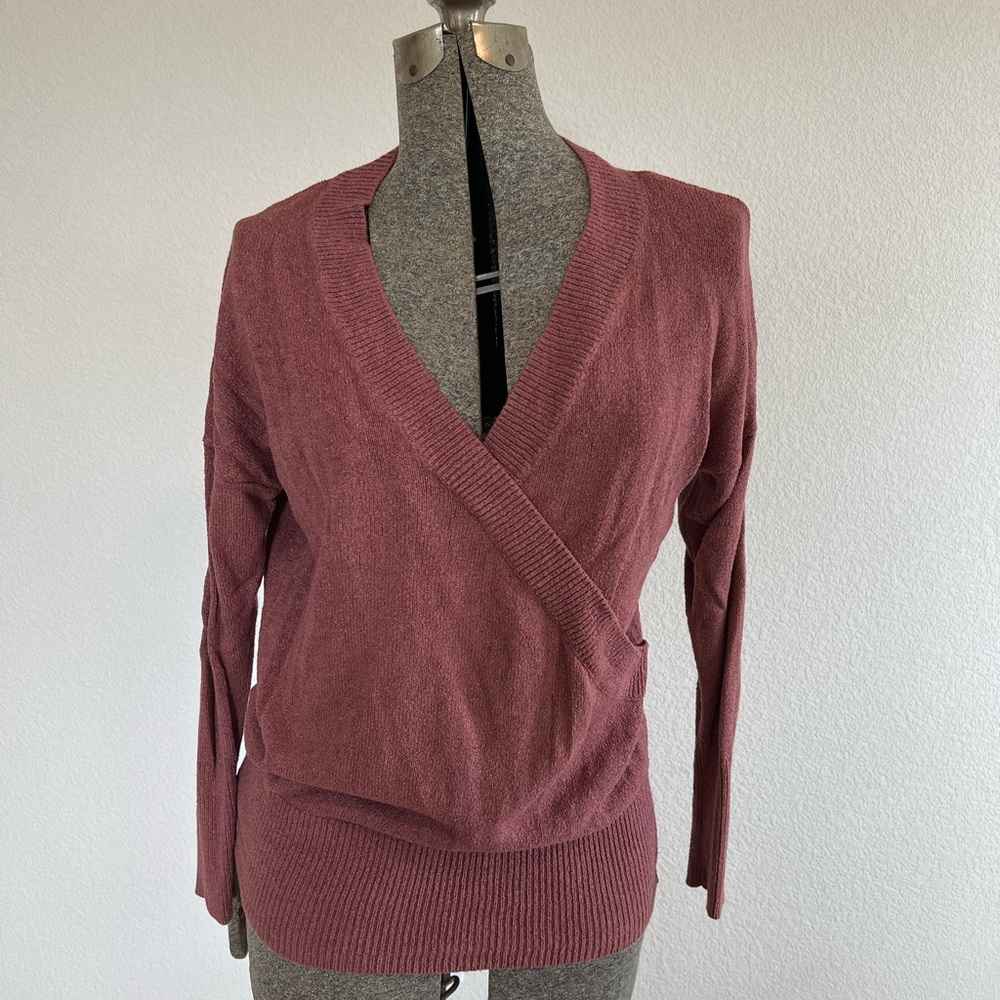 Express V-Neck Sweater - Mauve